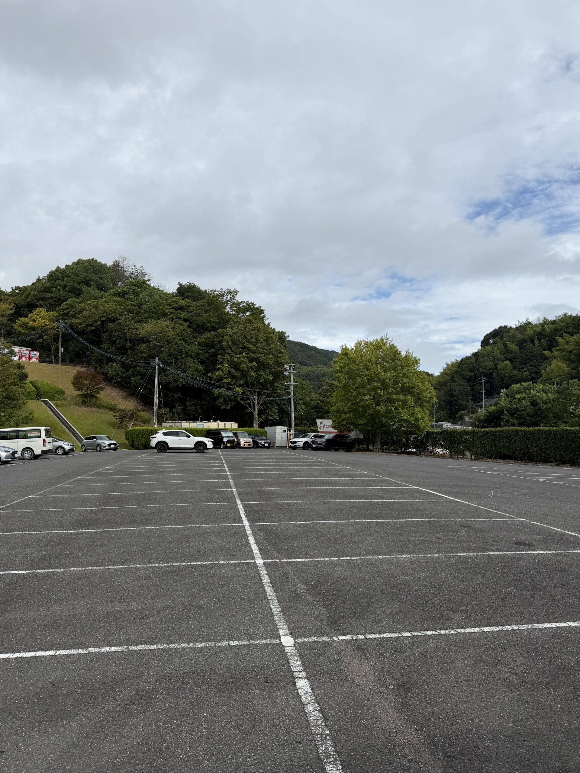 由宇練習場のファンクラブ駐車場